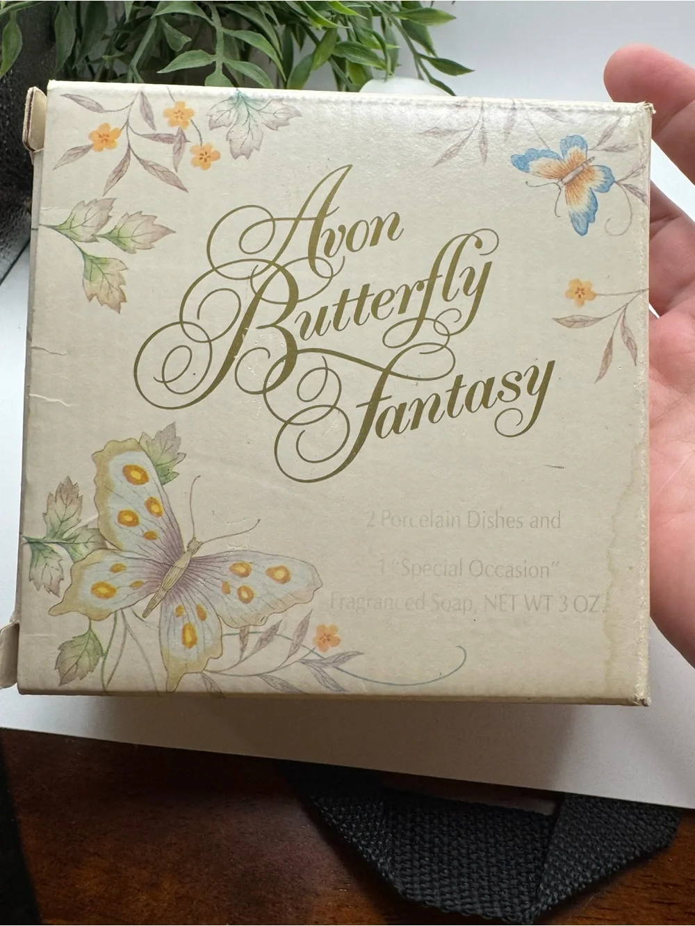Avon “Butterfly Fantasy” porcelain plates & soap set, circa 1979 in original box